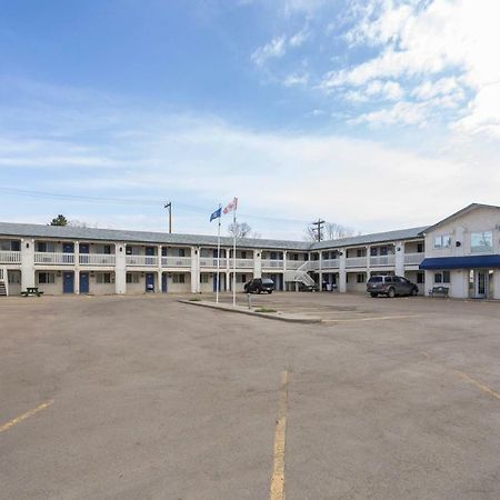 Motel Bo-Camrose, Ab 外观 照片
